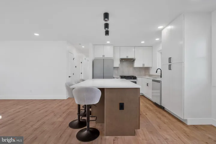 6810 Weaver Ave, mclean, va, 22101, fairfax