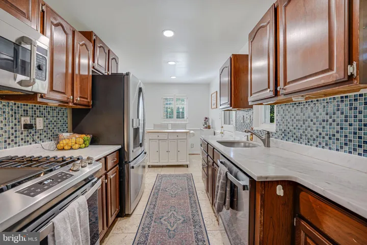 4936 14th St S, arlington, va, 22204, arlington