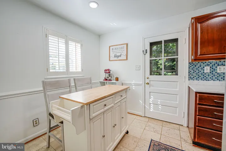 4936 14th St S, arlington, va, 22204, arlington