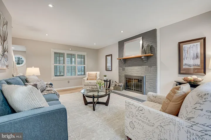 6367 12th Pl N, arlington, va, 22205, arlington