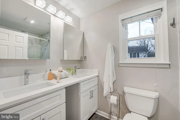 6367 12th Pl N, arlington, va, 22205, arlington