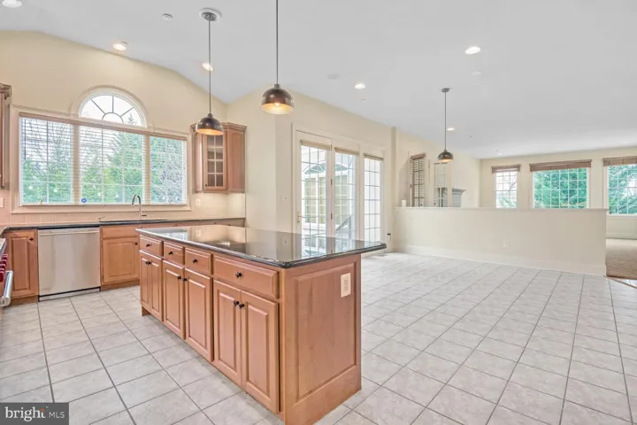 10613 Rivers Bend Ln, potomac, md, 20854, montgomery