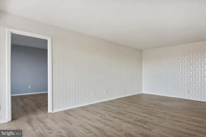 2300 Pimmit Dr #1116, falls Church, va, 22043, fairfax