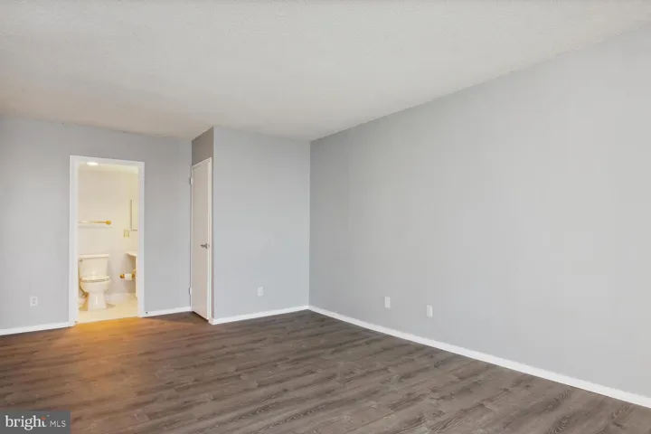 2300 Pimmit Dr #1116, falls Church, va, 22043, fairfax