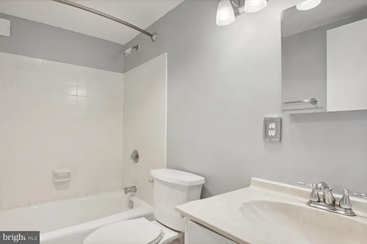 2300 Pimmit Dr #1116, falls Church, va, 22043, fairfax