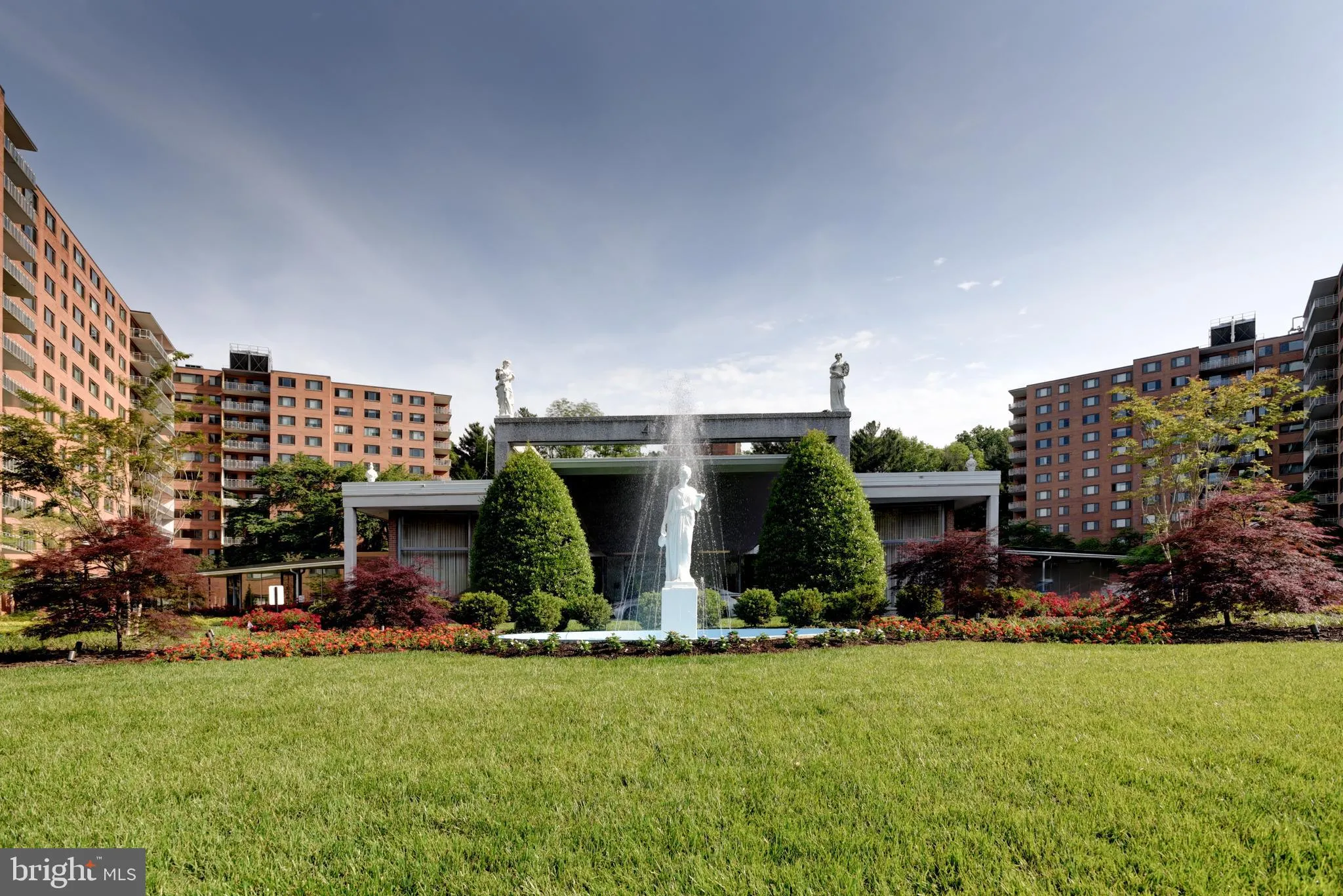 4201 CATHEDRAL AVENUE, Washington, DC 20016