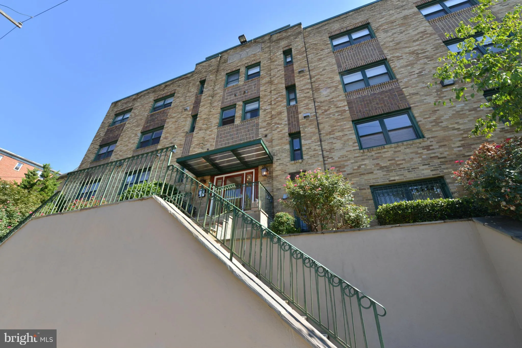 2615 4TH STREET, Washington, DC 20002