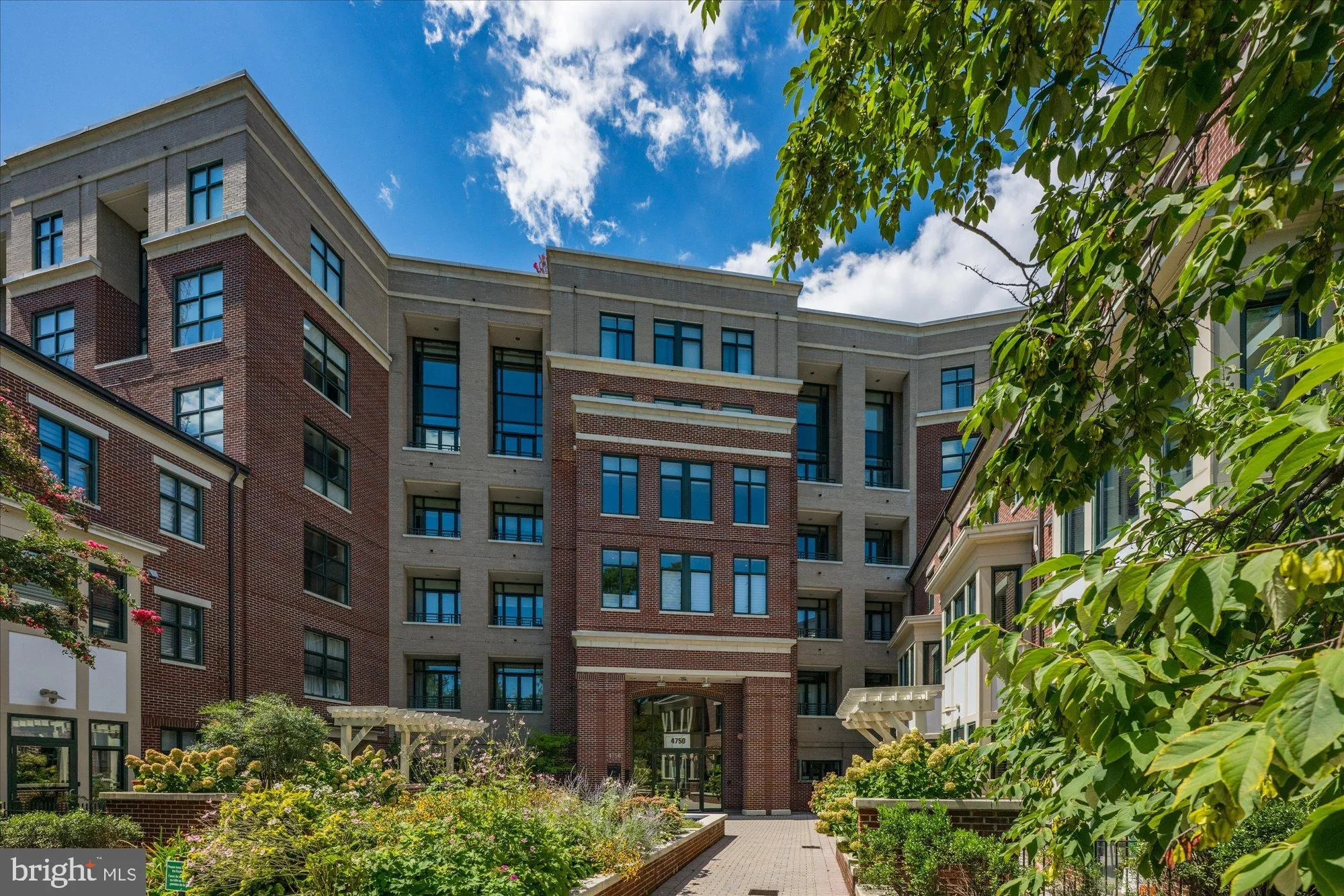 4750 41ST STREET, Washington, DC 20016