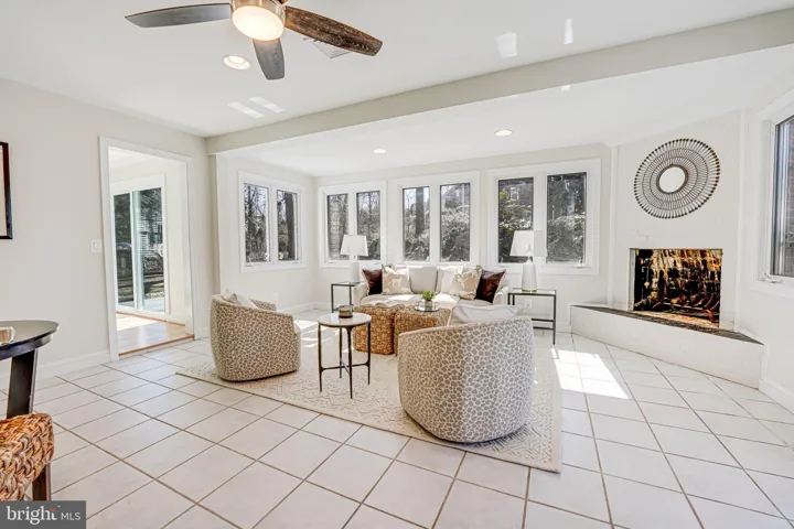 605 S Spring S, falls Church, va, 22046, falls Church City