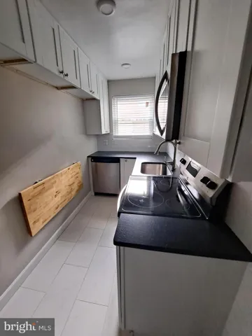 3063 Patrick Henry Dr #102, falls Church, va, 22044, fairfax
