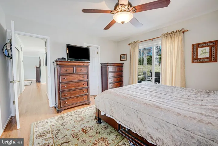 5527 Queensberry Ave, Springfield, Virginia 22151