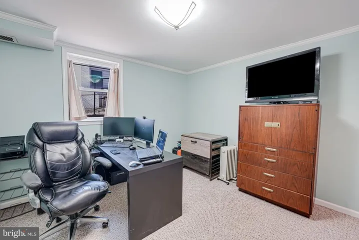 5527 Queensberry Ave, Springfield, Virginia 22151