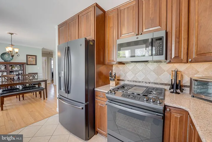 5527 Queensberry Ave, Springfield, Virginia 22151