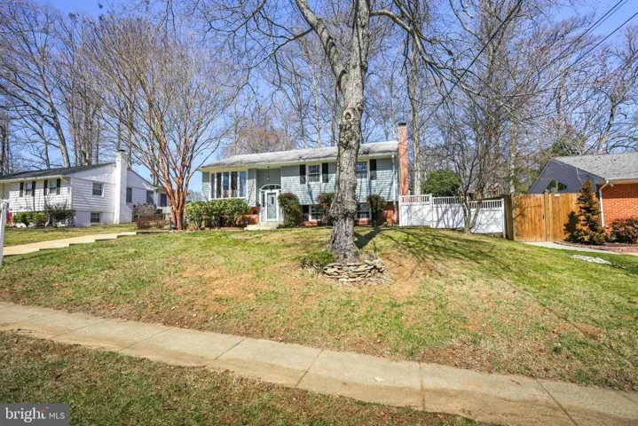 5527 Queensberry Ave, Springfield, Virginia 22151