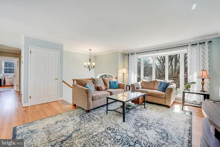 5527 Queensberry Ave, Springfield, Virginia 22151