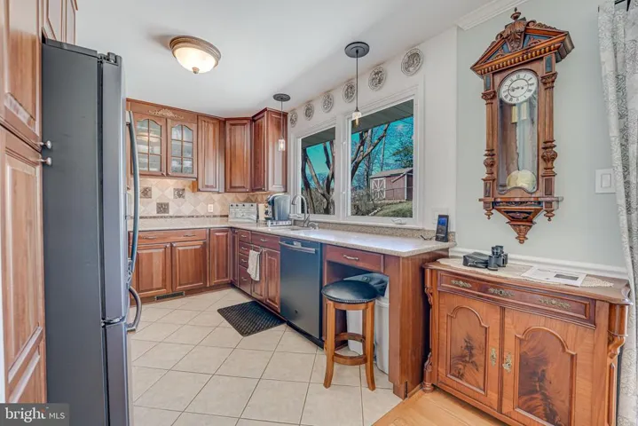 5527 Queensberry Ave, Springfield, Virginia 22151