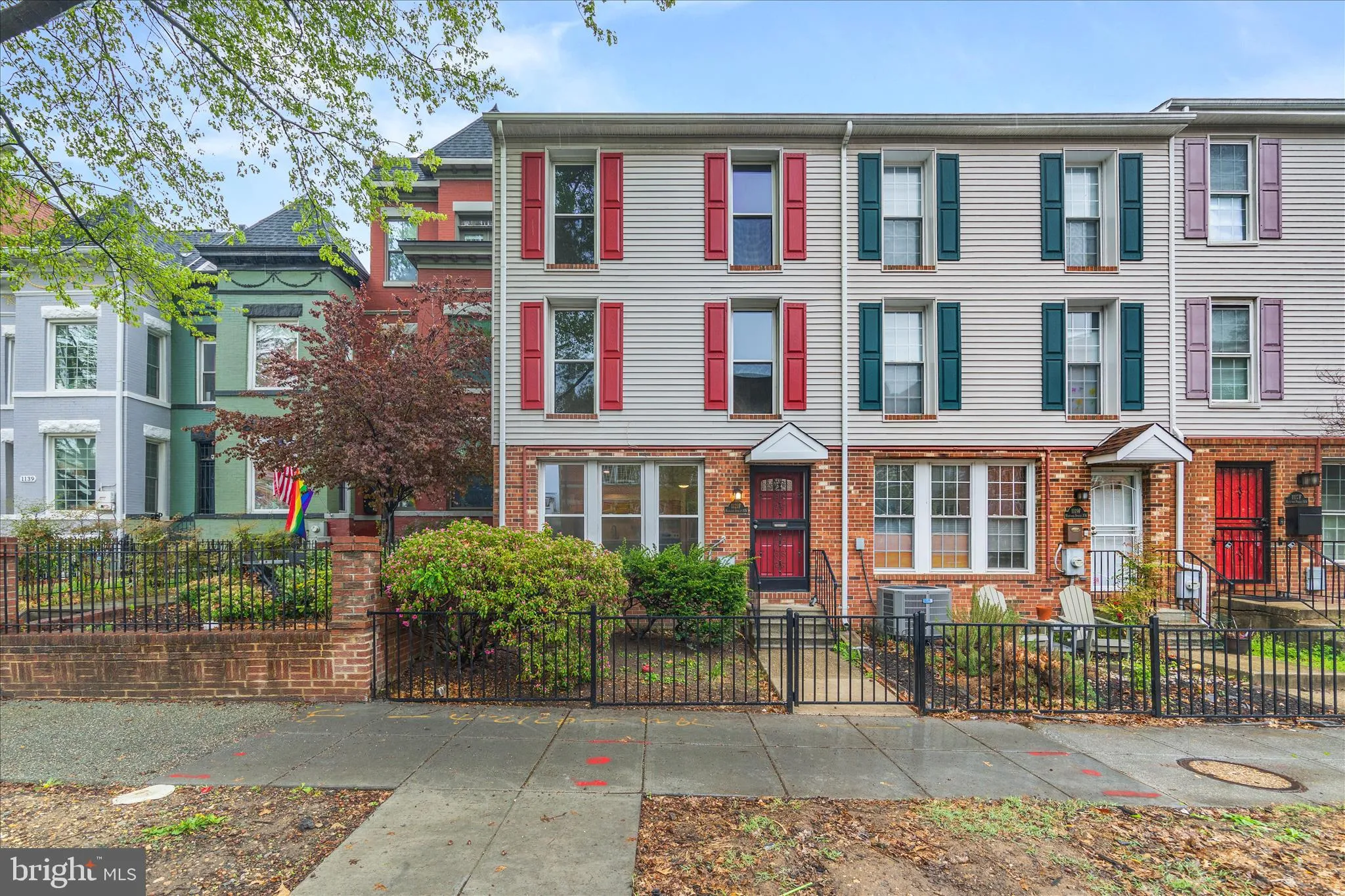 1121 HARVARD STREET, Washington, DC 20009