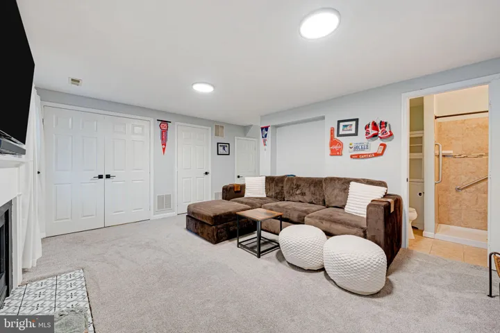 6911 Kerrywood Cir, centreville, va, 20121, fairfax