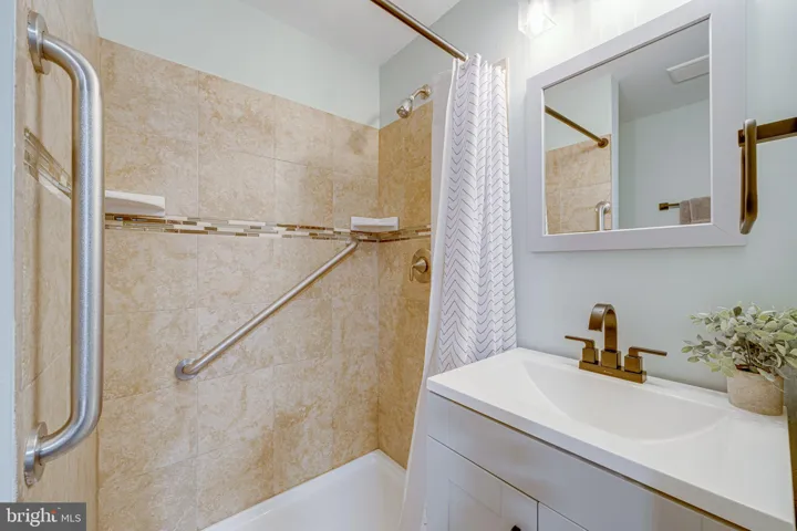 6911 Kerrywood Cir, centreville, va, 20121, fairfax