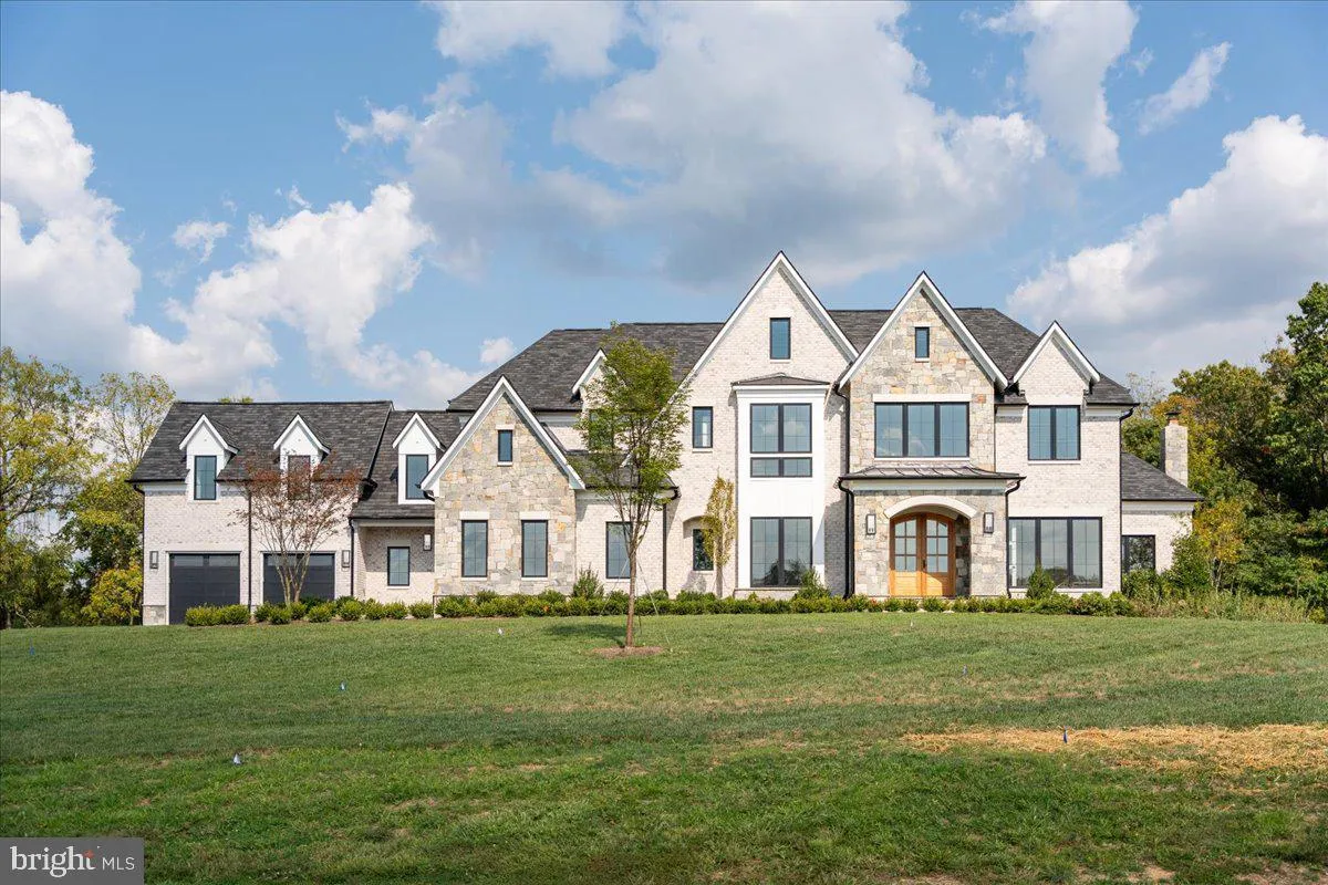 SEABISCUIT PARK PLACE, Middleburg, VA 20117