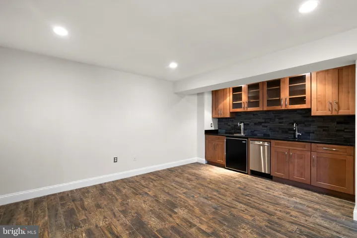3106 Russell Rd, alexandria, va, 22305, alexandria City