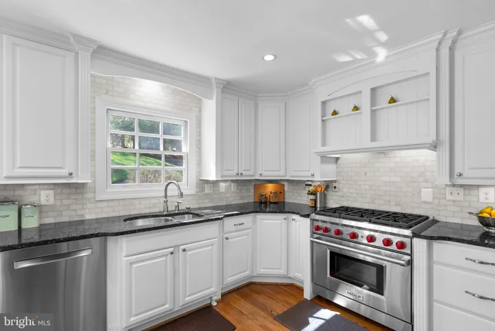 3106 Russell Rd, alexandria, va, 22305, alexandria City