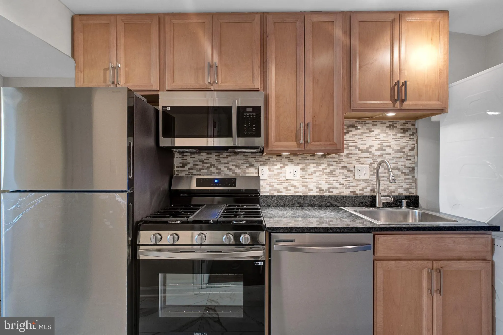 88 Q STREET, Washington, DC 20024