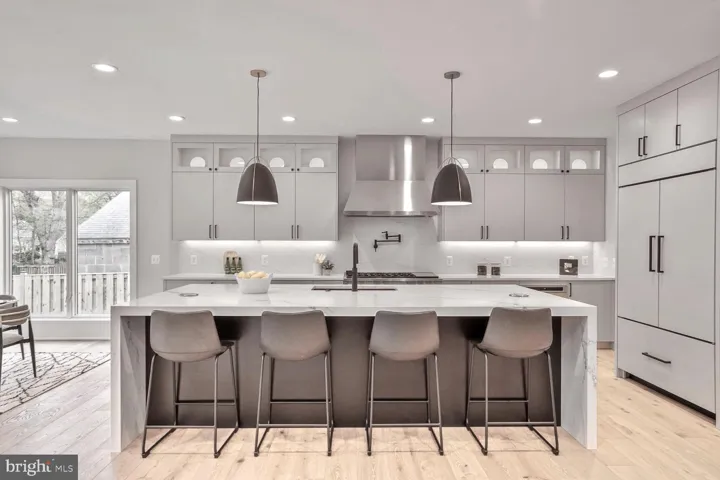 512 S Spring St, falls Church, va, 22046, falls Church City