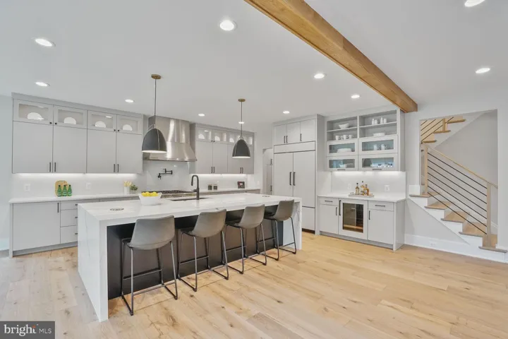 512 S Spring St, falls Church, va, 22046, falls Church City