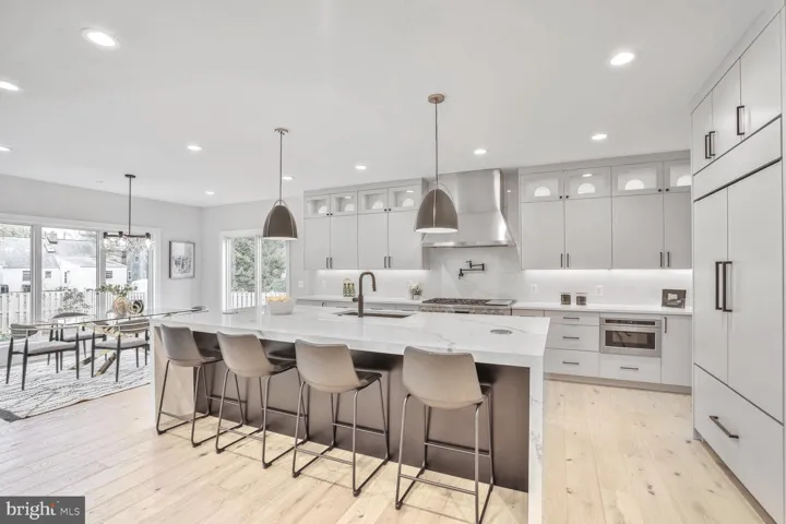 512 S Spring St, falls Church, va, 22046, falls Church City