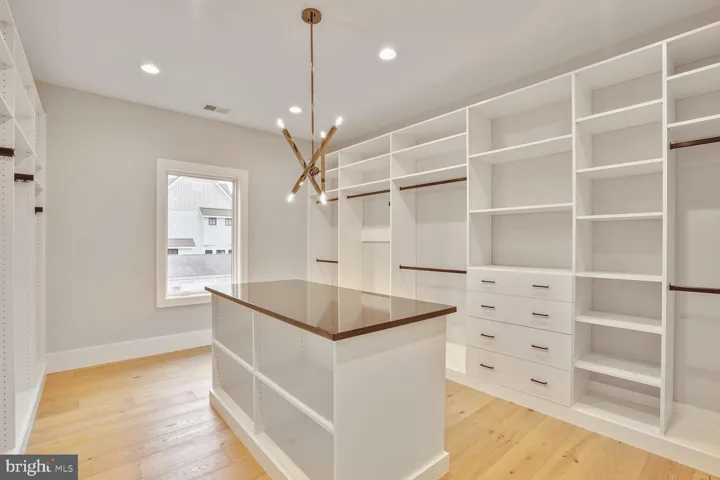 512 S Spring St, falls Church, va, 22046, falls Church City