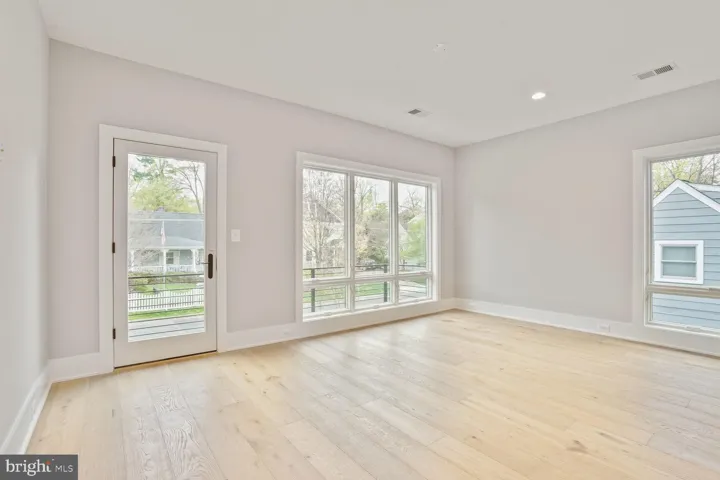 512 S Spring St, falls Church, va, 22046, falls Church City