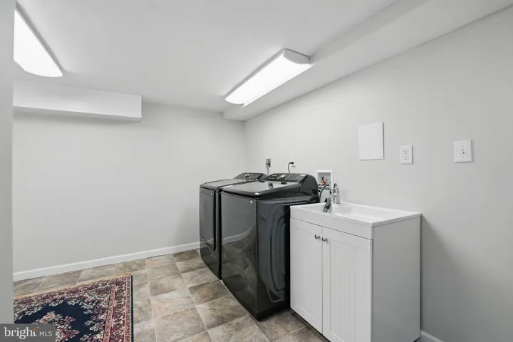 3516 Queen Anne Dr, fairfax, va, 22030, fairfax City
