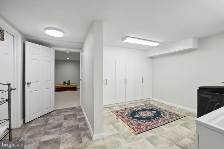 3516 Queen Anne Dr, fairfax, va, 22030, fairfax City