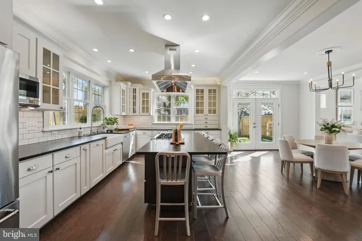 949 Patrick Henry Dr, arlington, va, 22205, arlington