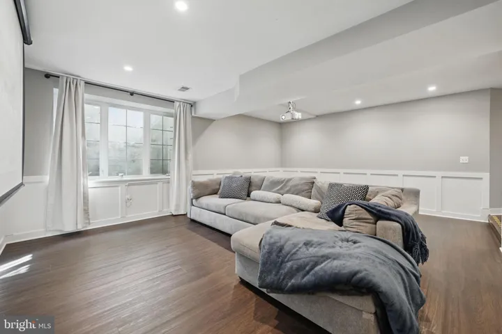 949 Patrick Henry Dr, arlington, va, 22205, arlington