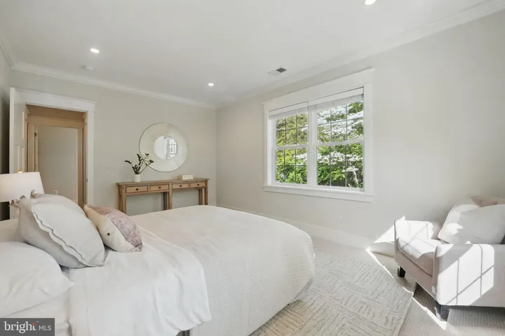 949 Patrick Henry Dr, arlington, va, 22205, arlington