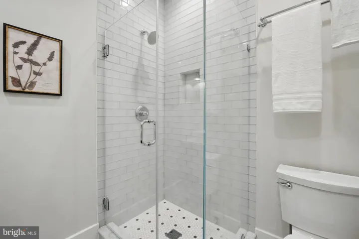 949 Patrick Henry Dr, arlington, va, 22205, arlington