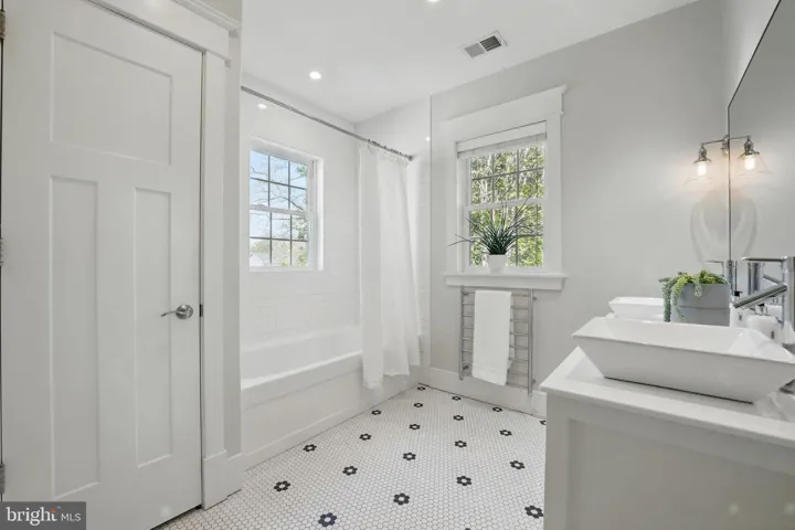 949 Patrick Henry Dr, arlington, va, 22205, arlington