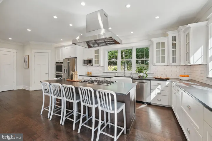 949 Patrick Henry Dr, arlington, va, 22205, arlington