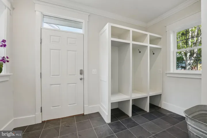 949 Patrick Henry Dr, arlington, va, 22205, arlington