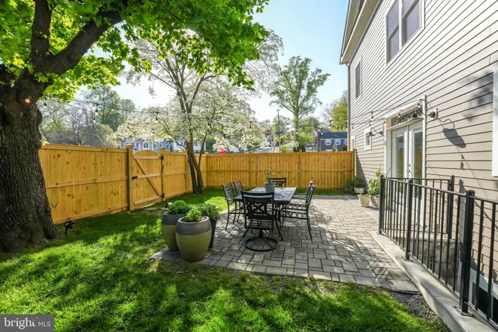949 Patrick Henry Dr, arlington, va, 22205, arlington
