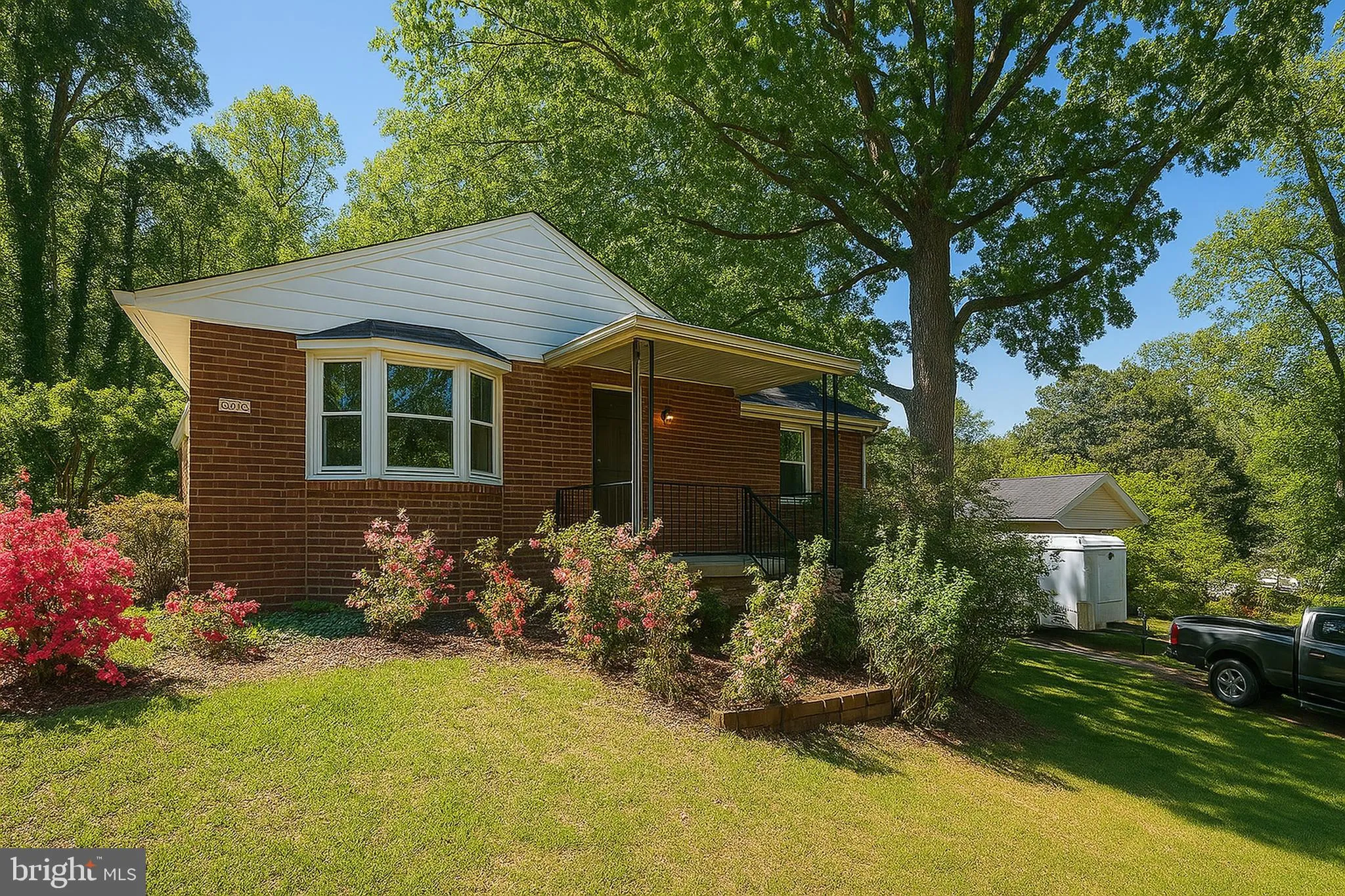 2711 GROVETON STREET, Alexandria, VA 22306