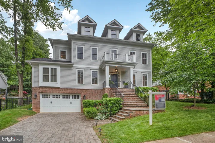 2231 N Vermont St, Arlington, Virginia 22207