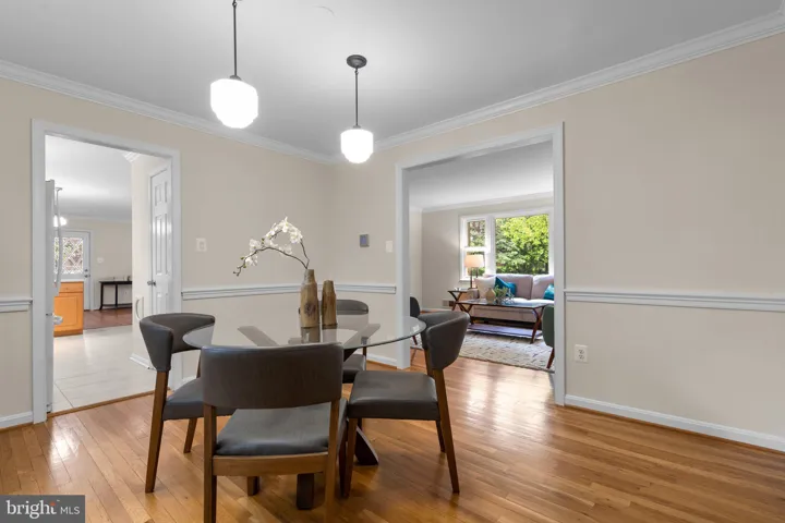 6929 Conservation Dr, Springfield, Virginia 22153