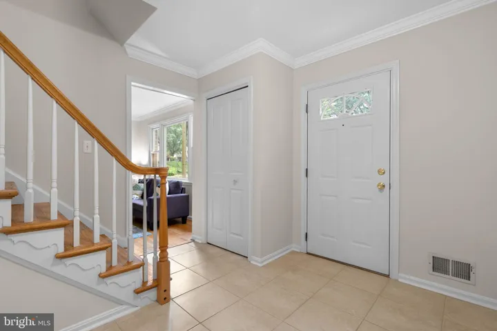 6929 Conservation Dr, Springfield, Virginia 22153