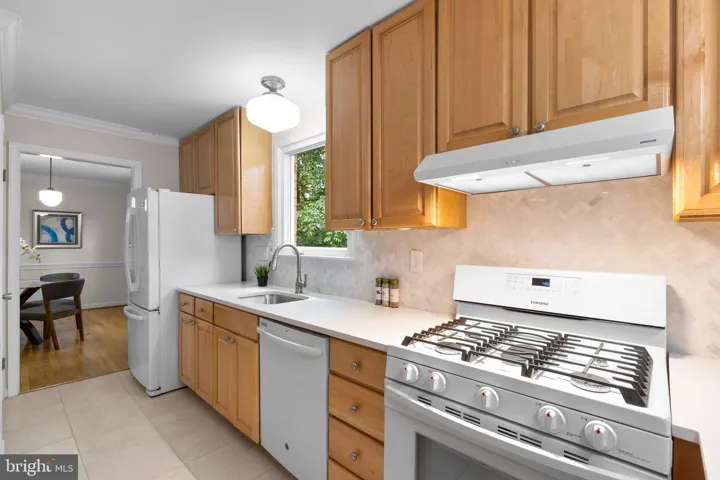 6929 Conservation Dr, Springfield, Virginia 22153