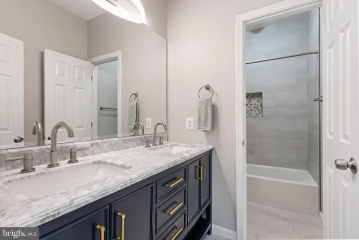 7637 Northington Ct, Gainesville, Virginia 20155