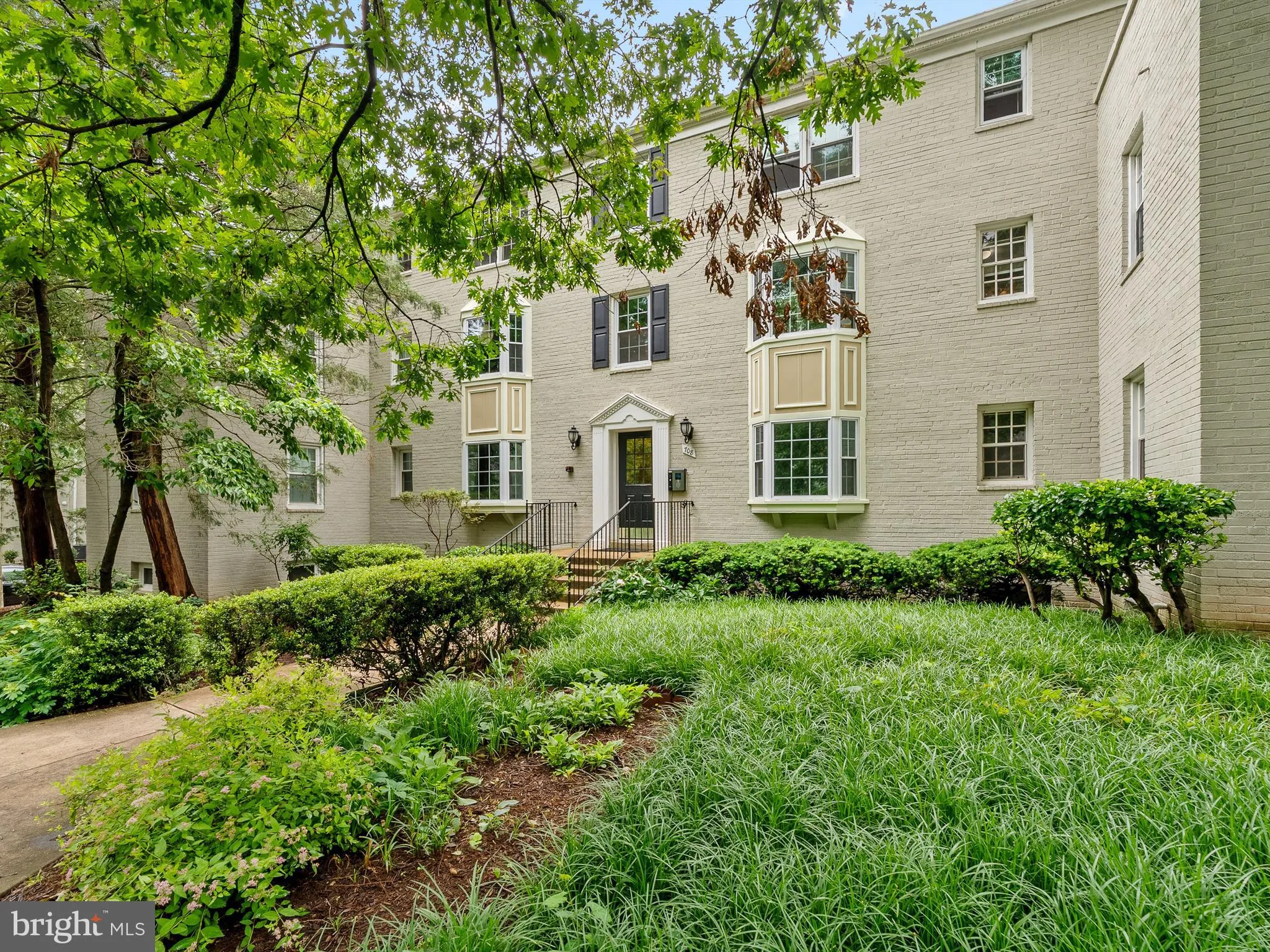 708 ARLINGTON MILL DRIVE, Arlington, VA 22204