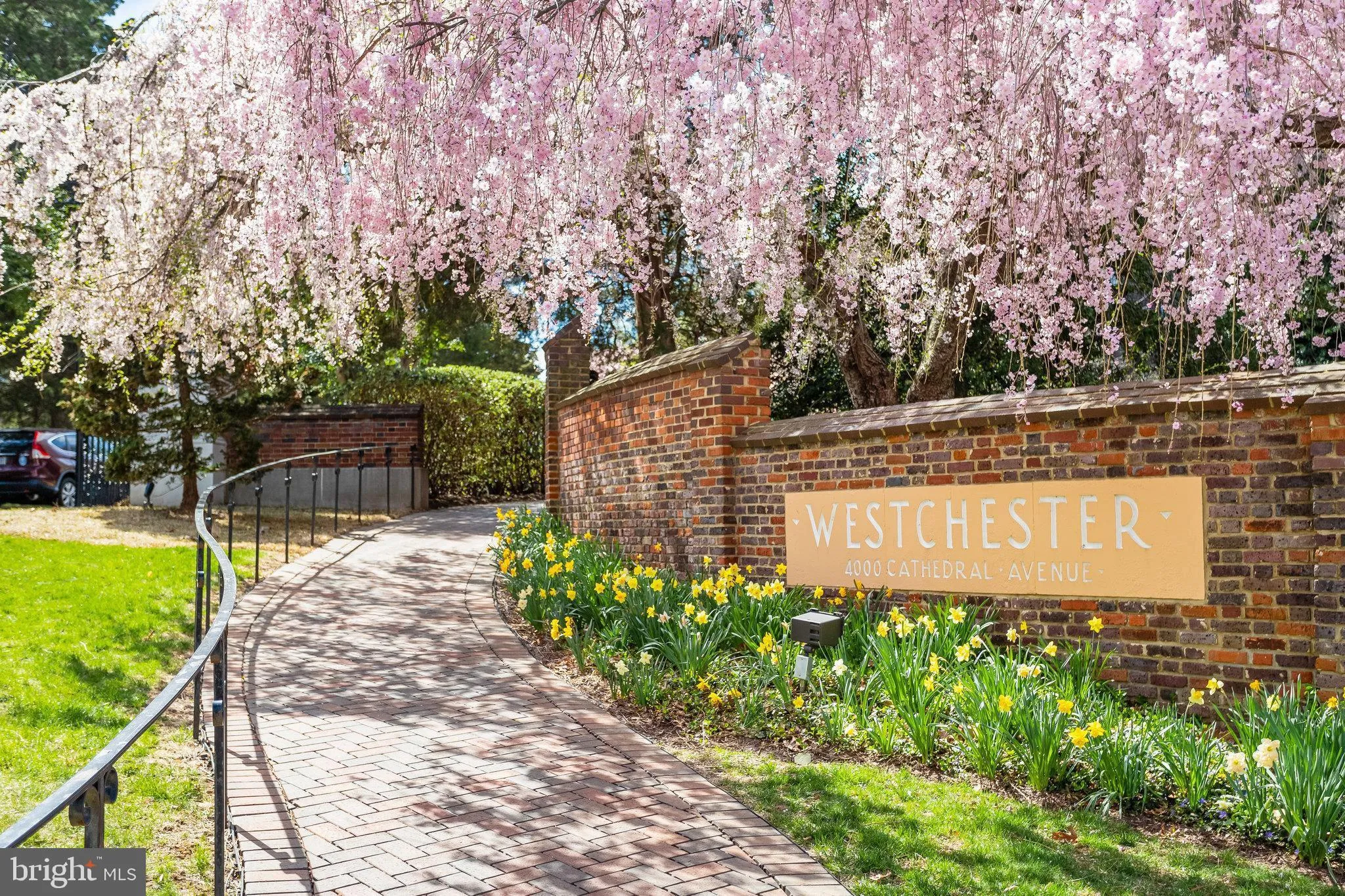 4000 CATHEDRAL AVENUE, Washington, DC 20016